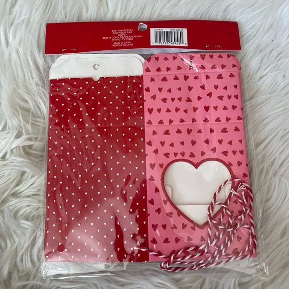 {Celebrate It} Valentine's Day Treat Bundle - Picture 8 of 8